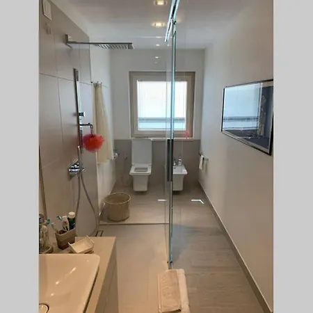 Apartmán Con Vista Lago A Garda (Verona)